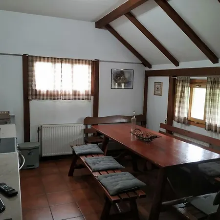 Planinska Kuca Nemanja Sljivovica (Zlatibor)